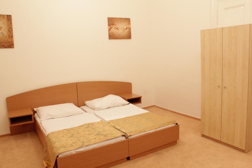 City Otel *